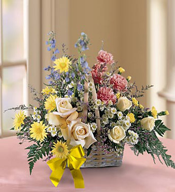 The FTD Loving Remembrance Basket